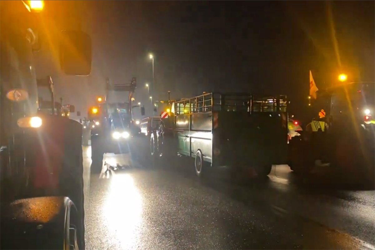    МВД Франции стянуло бронетехнику в ожидании протеста фермеров