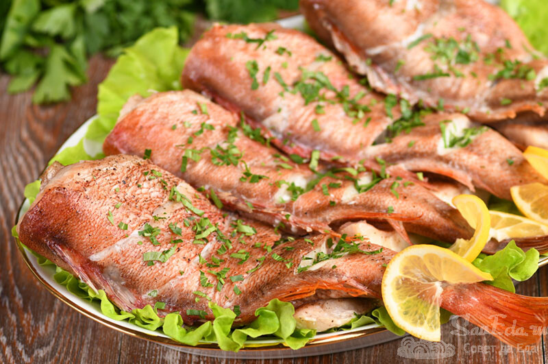 Морской окунь в духовке (интересный способ подготовки рыбы)