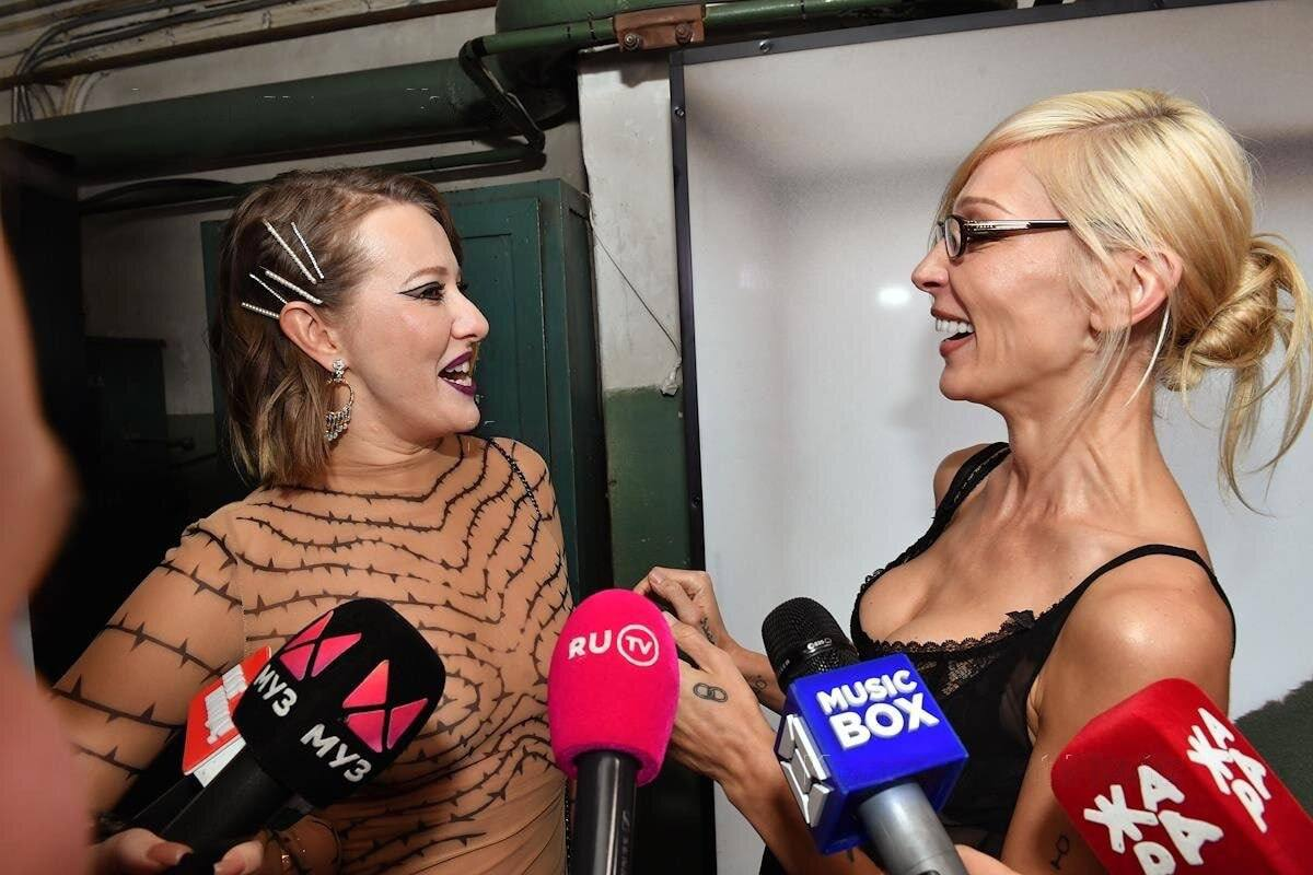 Какую часть составляет. Единицы измерения мм2 см2 дм2 м2 км2. Подшипник с диаметром шарика 6 мм. Перевести доли в квадратные метры. Дроби.