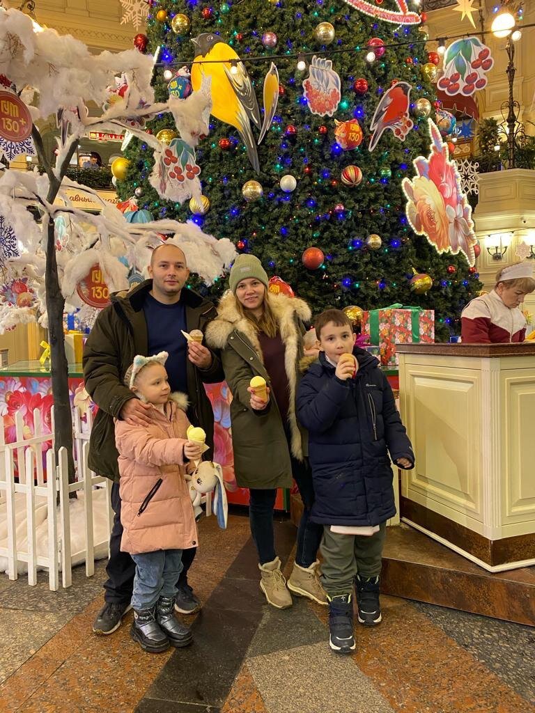 Забирай меня скорей увози за 100. Забирай меня скорей увози за 100. Кто поет забирай меня скорей. Забери меня скорей. Кто поет забирай меня скорей.