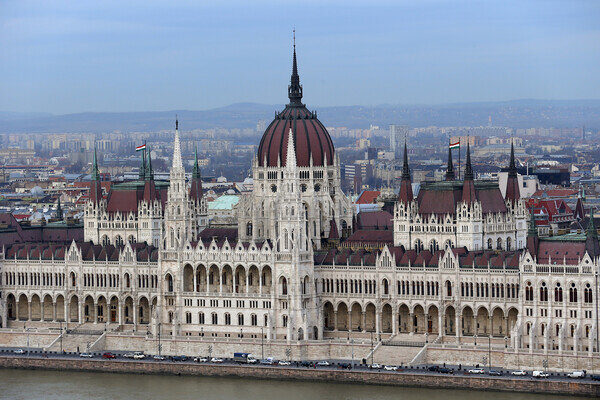 Hungarian Parliament/Reuters