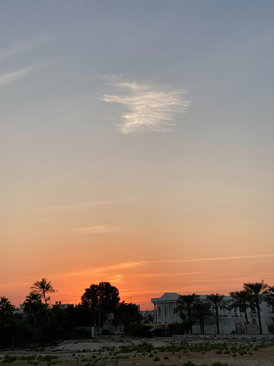 Фото автора канала. Закат в Дубае.