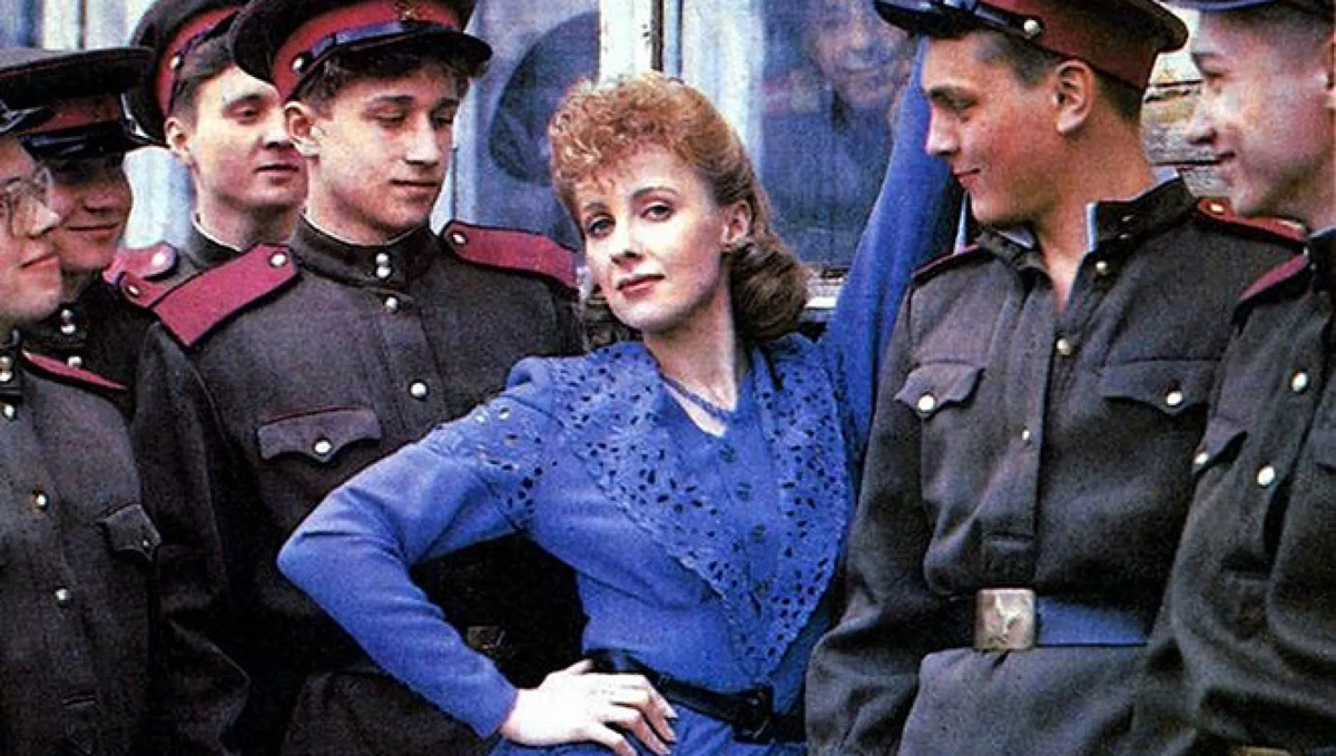 "Анкор, ещё анкор!". Режиссёр: Пётр Тодоровский. 1992. Россия.