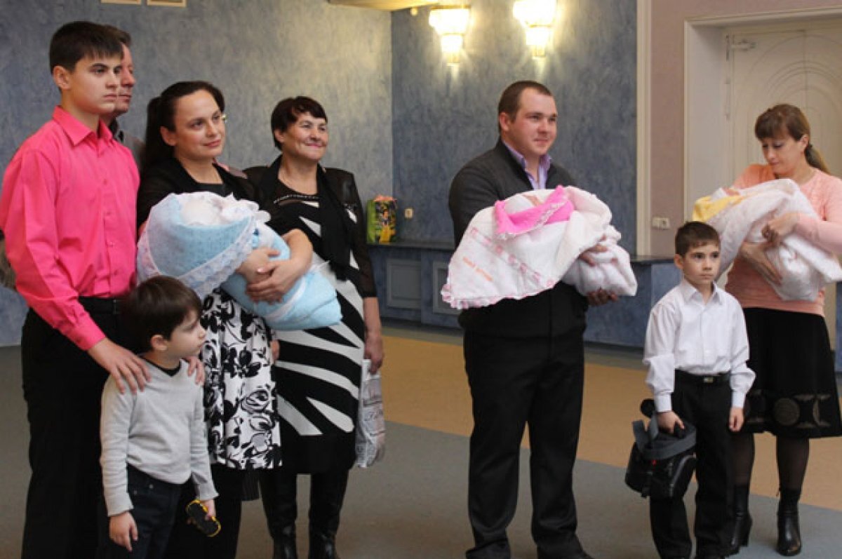 отцовский капитал в 2024 году. беларусь семья. накопительное страхование жизни. центр планета семьи. региональный материнский (семейный) капитал.