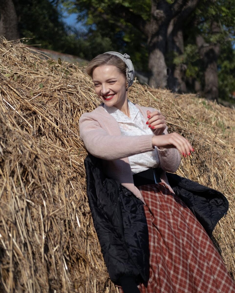 не смейтесь вы над юным поколеньем