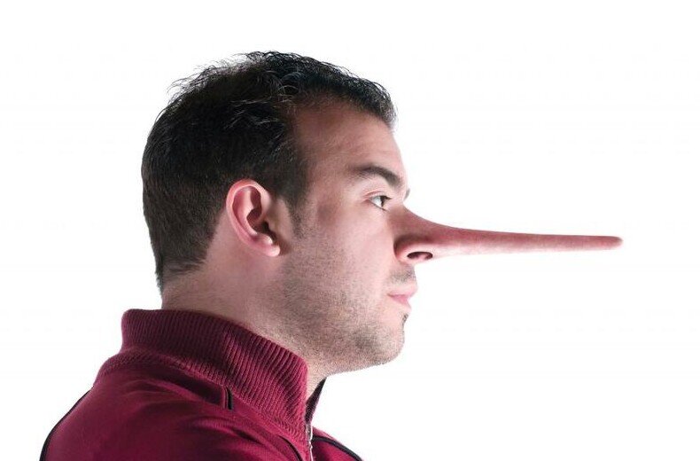 Резкая смена образа и стиля говорит, что мужчина пытается обратить на себя внимание. Возможно, что у него появилась молодая спутница