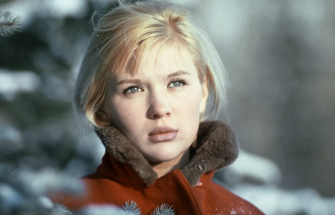 девушка в белом платье. ты женщина. д кедрин стих бабье лето. букет "девушке". костюм мисс вселенной недерланд.