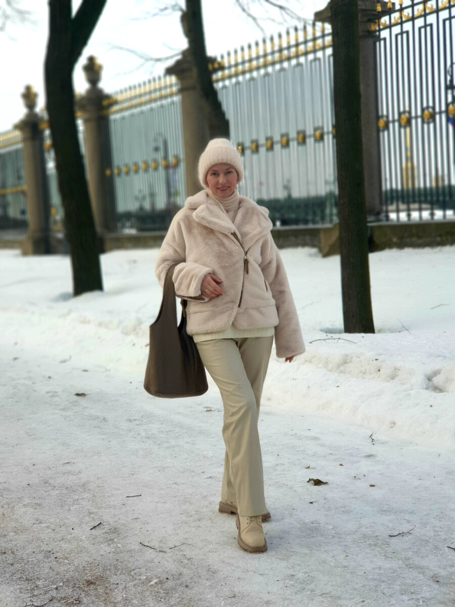 Привет! Меня зовут Екатерина, добро пожаловать на канал😊. Здесь вы найдете интересные статьи на тему моды, стиля и трендов для повседневной жизни. Немного пишу про бьюти, секретики, чтобы дольше оставаться молодой и красивой🌸. Подписывайтесь👍.