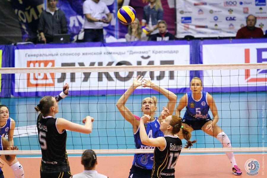 Двухлетний период в "Омичке" стал для Бабешиным ярким на большие события. Декабрь 2014 года. Краснодар. Финал Кубка России. "Омичка-"Динамо" (Краснодар). Фото: волейбольный клуб "Динамо" (Краснодар)