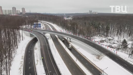 Собянин: Завершили строительство двух путепроводов около ТЦ 