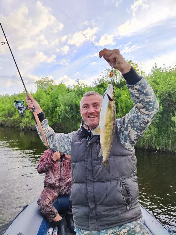 Трофеи на спиннинги и удилища.