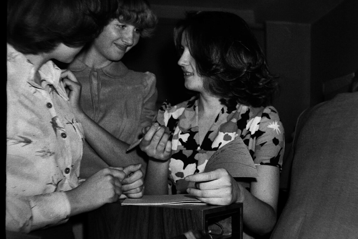 С. Выпуск бтфк 1981. Великосельский совхоз техникум выпуск 1985г. Смертельный выпуск 1981 года. Свзриу выпуск 1985.