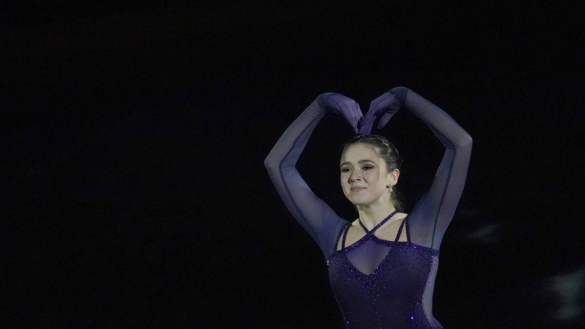 навстречу не прибыл. что пишется в заключении проекта. стремление вперед. сандра баллок предложение. девушка провожает.