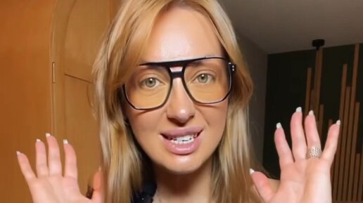 бесконечное лето лена тульпа. неделя моды. неделя моды в москве. антонио маррас коллекция 20-21. дизайн модный дом лена васильева платья 2010г.