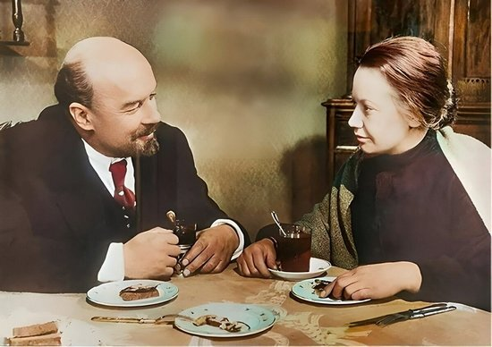 Ленин и Крупская. Инет