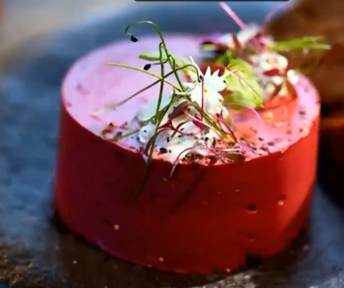 Повар из балашихи в шоу битва шефов. Константин ивлев битва шефов. Битва шефов 15 января. Ивлев и агзамов битва шефов. Битва шефов 2 сезон.