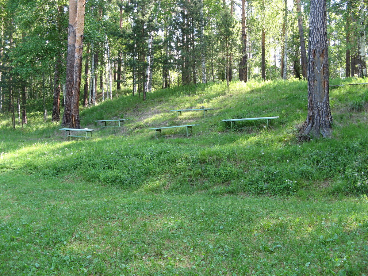 Трибуны стадиона. Фото автора.