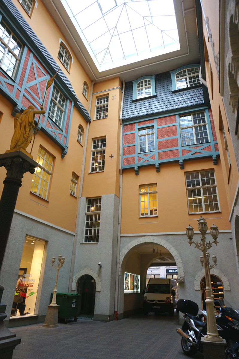 Как понять девушку. Как понять что тебя не любят в школе. Афоризмы про конец дружбы. Вместе по жизни цитаты. Если человек не дорожит тобой.