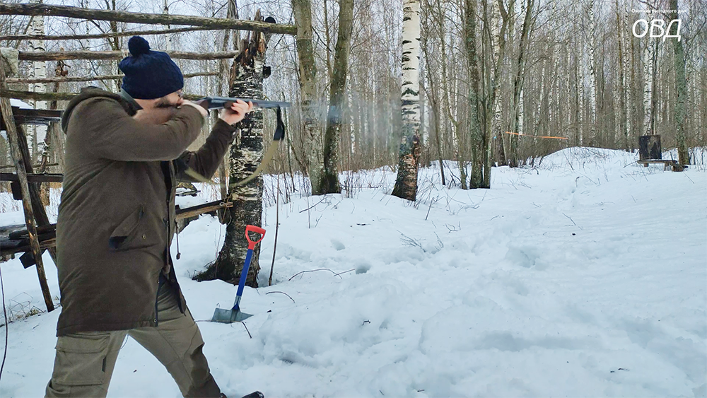Выстрел патроном «Шлейф-Вектор». Виден трассер. которого я сам при выстреле не заметил.
