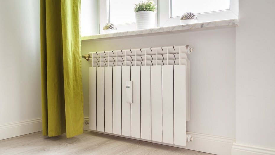 Схема циркуляции воды в батареях отопления. Монтаж радиаторов отопления. Монтаж батарей. Радиаторная система отопления. Работа отопительной батареи.