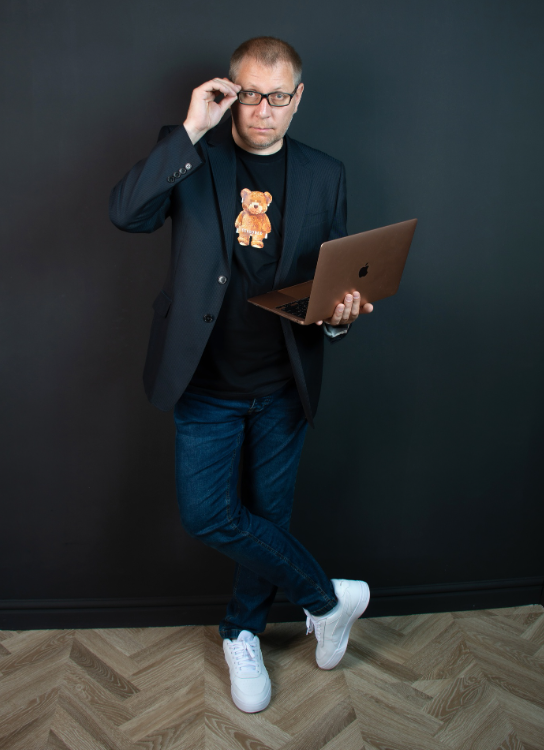 Студия монолог на электрозаводской фото. Актерское мастерство. Монолог студия. Монолог студия. Монолог студия.