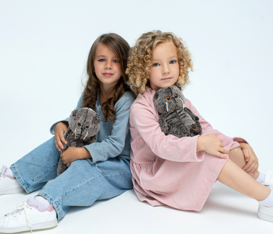 Одежда из тканей брендов. Одежда из тканей брендов. Модели гуччи. Пэчворк в одежде. Ирина шейк гуччи.