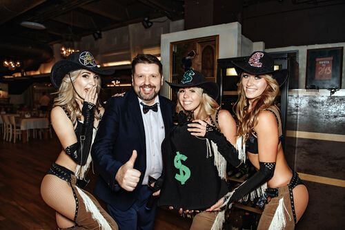 Виталий Калашник и шоу-балет