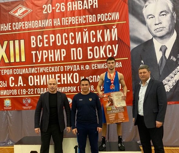    Оренбуржец Алексей Пузанков вошел в число призеров всероссийских соревнований по боксу Кристина Просвиркина