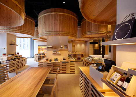 Магазин соевого соуса для Kayanoya. Kengo Kuma and Associates. Photography by Sadao Hotta.