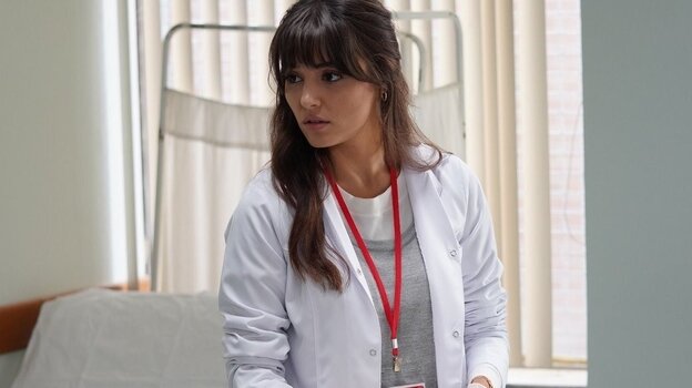    Кадр из сериала «Азизе»