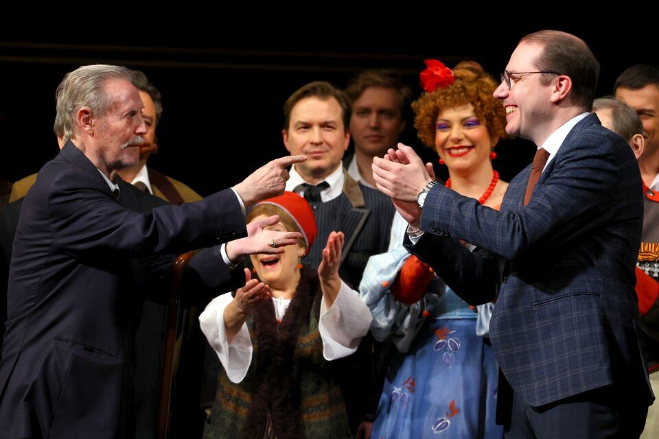 Енисейская ярмарка 17 век. Народная художественная культура живопись. Музей петрушки переславль. Театр сказок. Театр мустая карима.