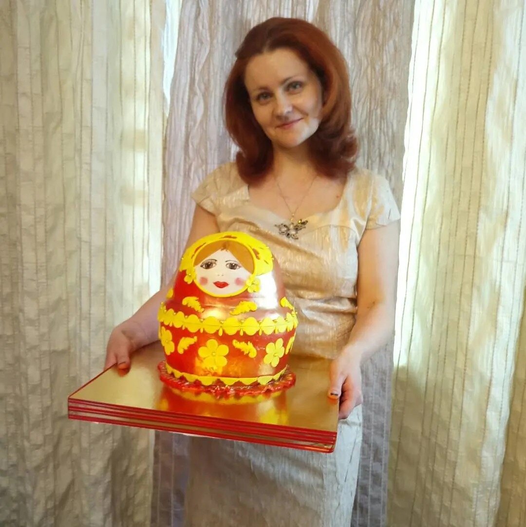2017 год, тортик в подарок на выпускной доченьки в детский садик «Матрешка»