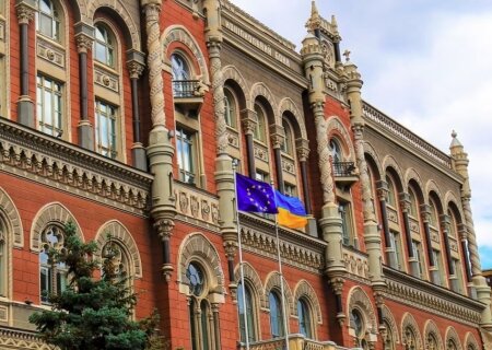    Нацбанк Украины: украинские беженцы тратят минимум $35 млн в сутки