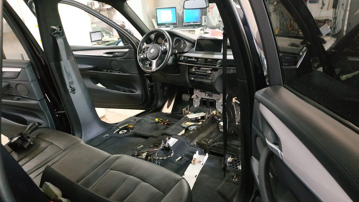 Железнодорожный колледж новосибирск после 9. Куда поступать на юриста. Юридисечки епрофессии. Юридический колледж в московской области после 9 класса. Вуз после колледжа.