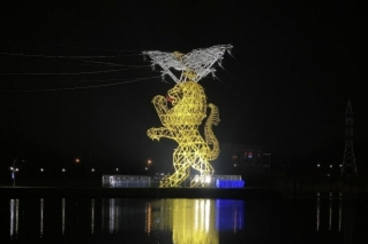    Мостика у опоры со львом и орлом в Белгороде пока не будет, но будет туалет