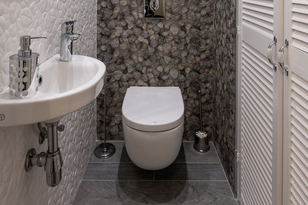     Удаляем известковые отложения из унитаза: способ, который действительно работает