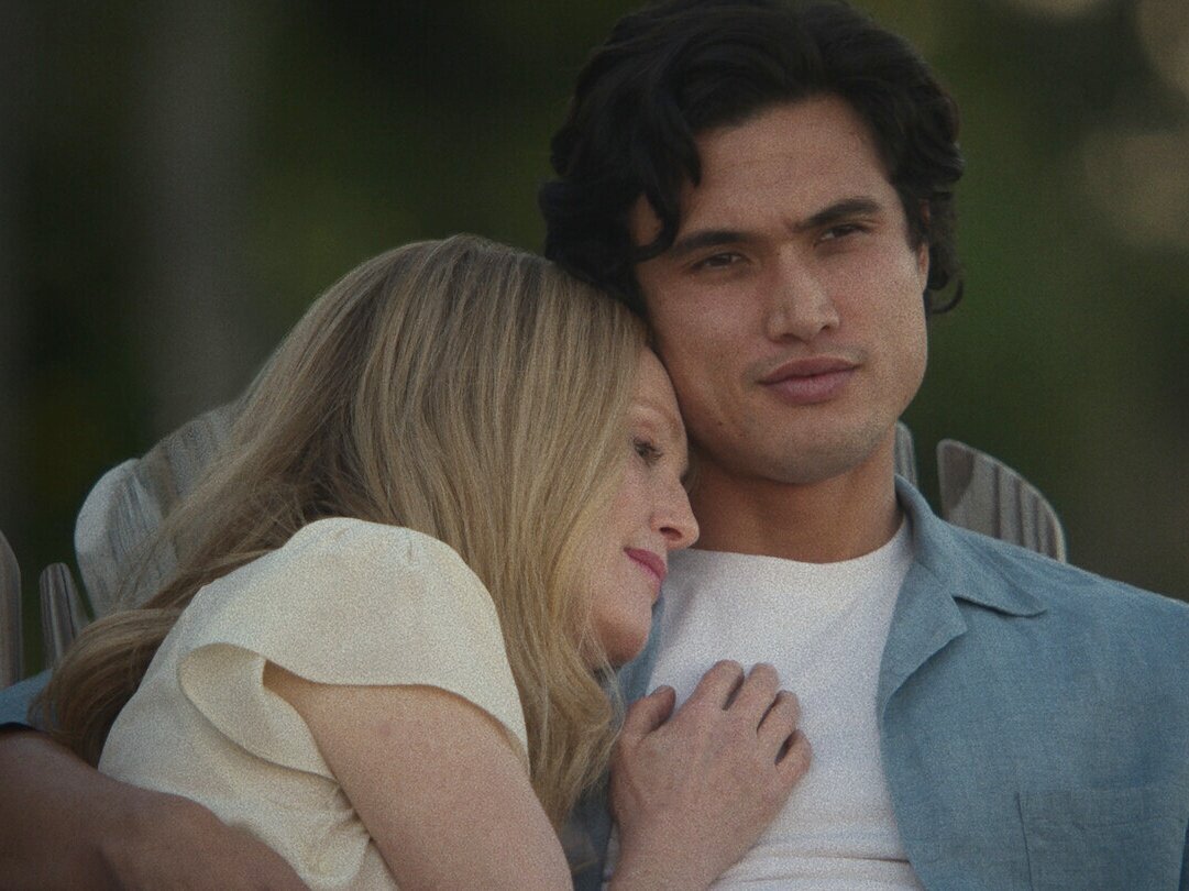 Кадр из фильма «Май декабрь», 2023 год, режиссер Тодд Хейнс