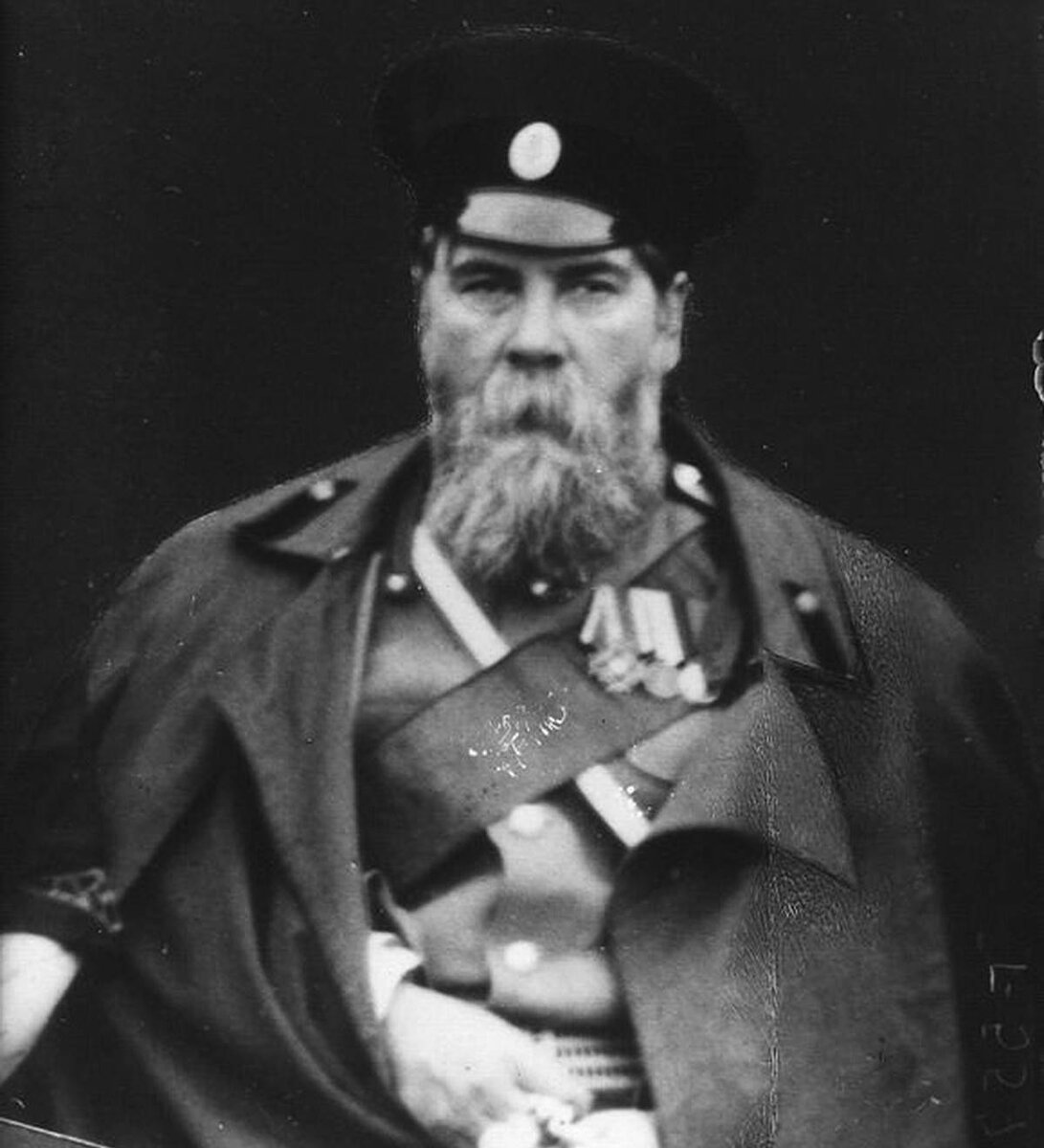 2 Владимир Михайлович Бехтерев в своем кабинете