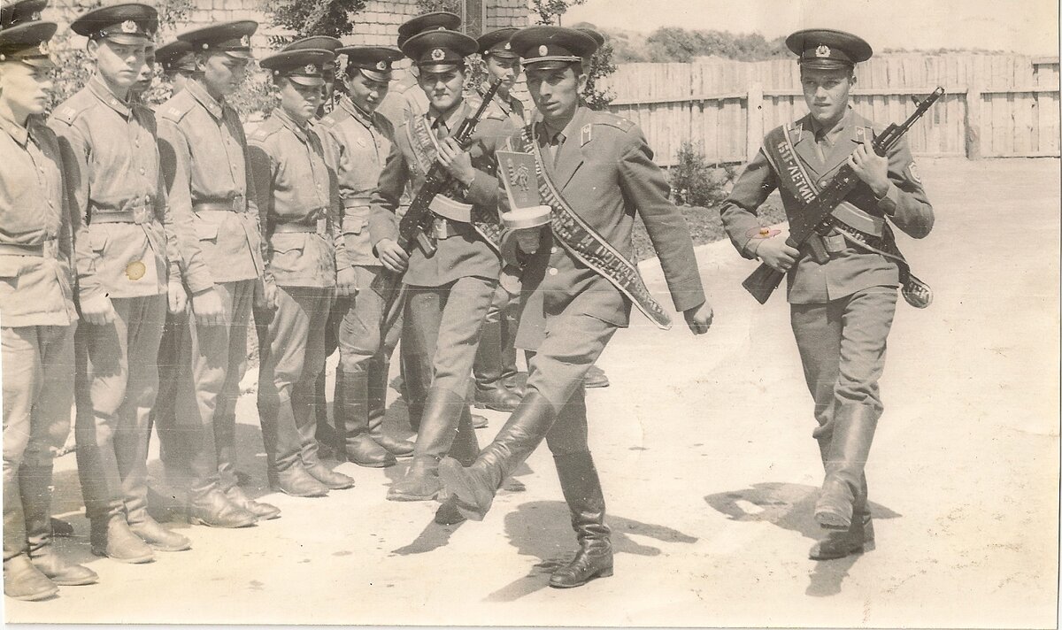 Заметки про жён офицеров и другие армейские байки | Записки бешеного ...