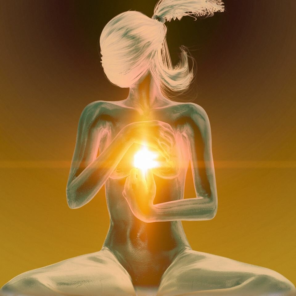 Довольный покупатель. Благоприятный климат в коллективе. Счастливая женщина. Уровень сервиса. Удовлетворенность и благополучие.