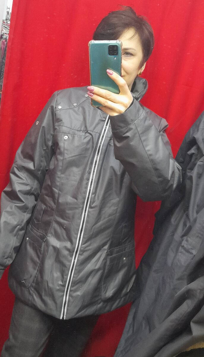 Грубый мужчина. Начальник ругает. Негативный человек. Женщина убеждает мужчину. Агрессия в кино.