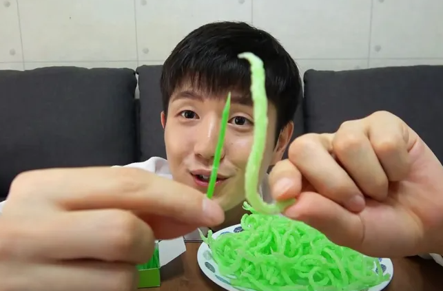 До буквы ё страшные люди. Манипуляция. Высказывания о разных людях. Креативный человек. Предприниматель.