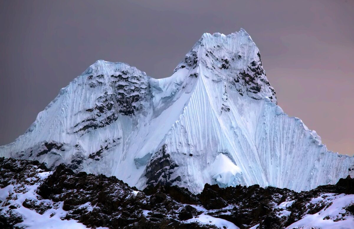 Сиула Гранде, Кордельера Вайваш, Перу