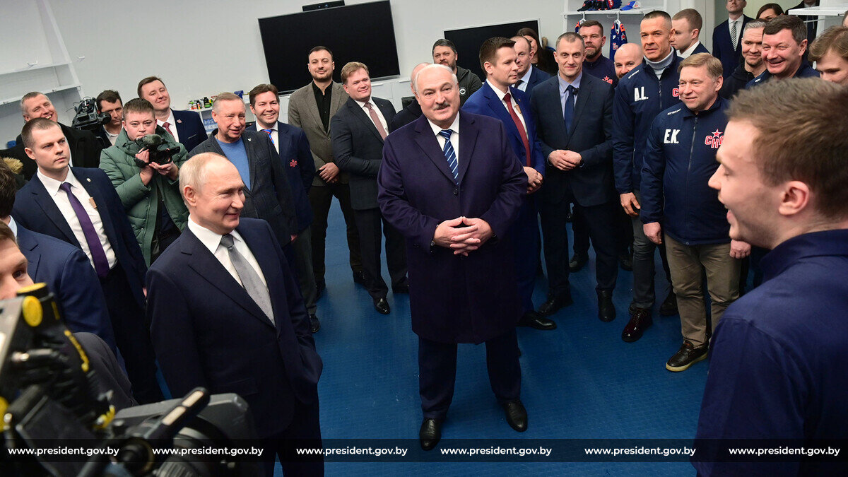 Очень там всем весело, как я погляжу