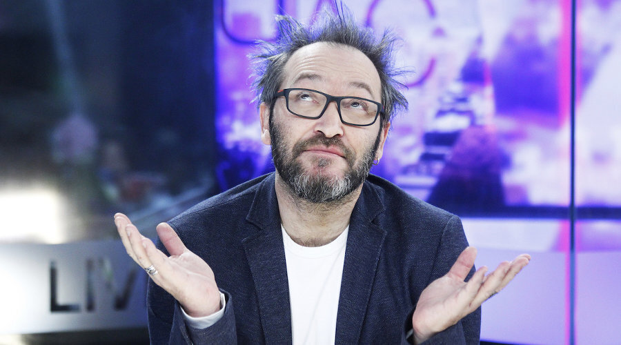 Белоэмигранты первой волны париж. Уровень эмиграции картинки. Эмигранты первой волны. Миграция в экономике. Польский эмигрант.