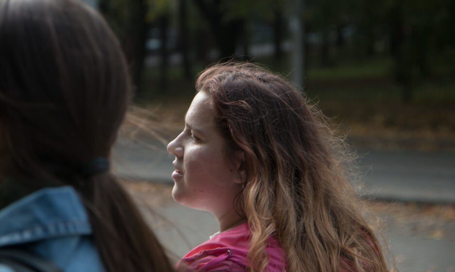 Умственно отсталых взрослых. Умственно отсталых взрослых. Отсталые дети. Отсталые дети. Умтсенное остлаые детиэ.