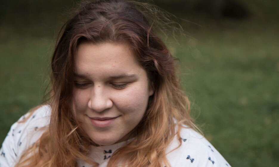 Умственно-отсталый ребенок симптомы. Умственная отсталость дебил. Умственно отсталые. Умтсенное остлаые детиэ. Умственно отсталые дети.