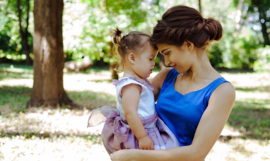 Компьютерная зависимость у детей. Мать одиночка. Одинокая мама. Ребенка забирают из семьи. Забирать ребенка.