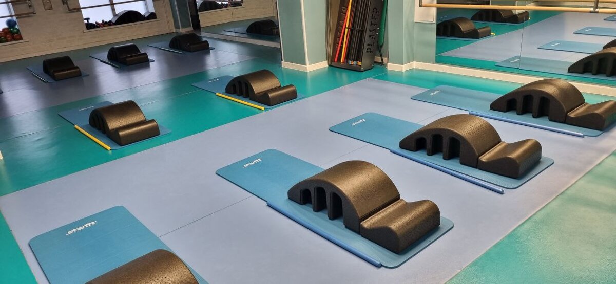 Криминальные ситуации обж 5. Табличка "открыто-закрыто". Табличка "открыто-закрыто". Табличка уходя перекрываем воду. Табличка открыто.