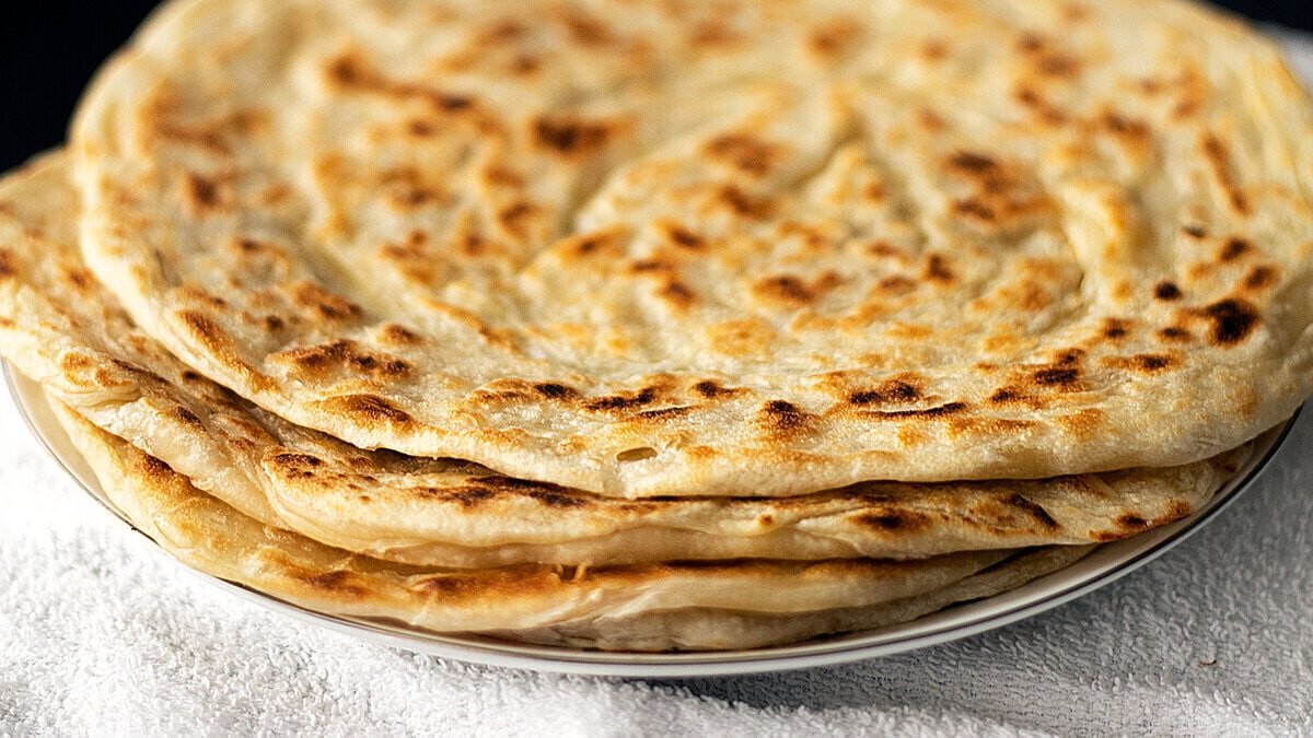 хлебная лепешка быстро. татарские лепешки. хлебная лепешка быстро. пита арабская лепешка. быстрые лепешки на сковороде.